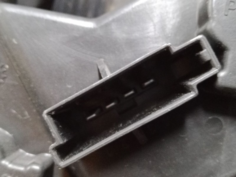 Recambio de piloto trasero porton izquierdo para ford galaxy ii (wa6) 2.0 tdci referencia OEM IAM 6M2113A603EB  