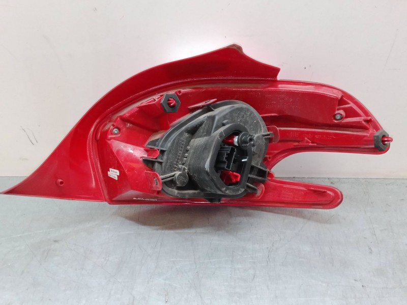 Recambio de piloto trasero izquierdo para peugeot 208 i (ca_, cc_) 1.2 vti 82 referencia OEM IAM 96772628280  