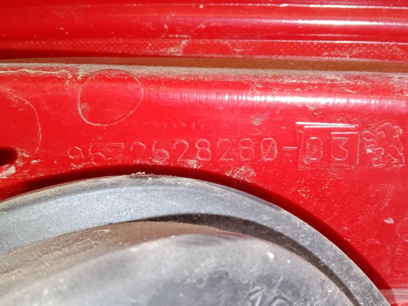 Recambio de piloto trasero izquierdo para peugeot 208 i (ca_, cc_) 1.2 vti 82 referencia OEM IAM 96772628280  