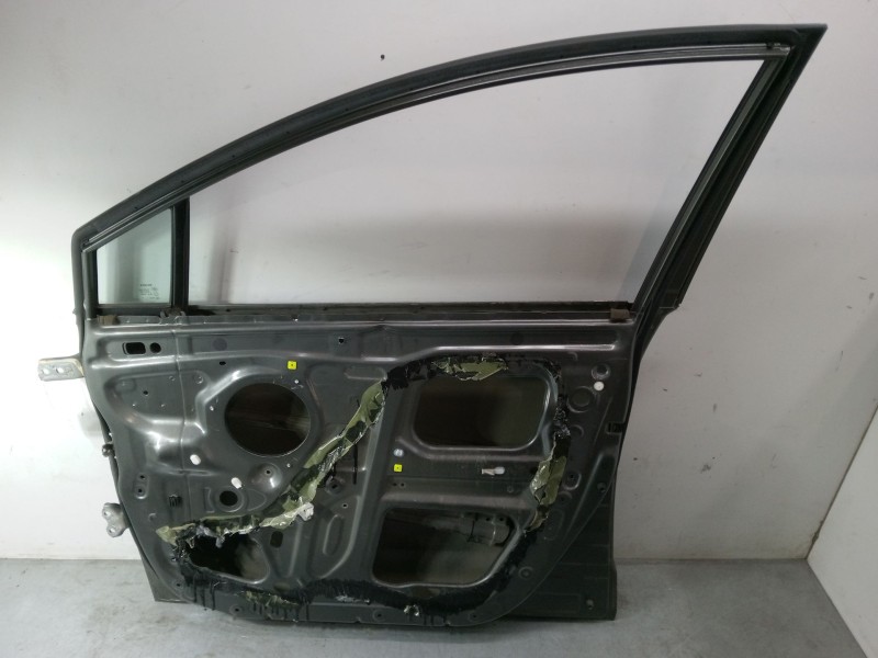 Recambio de puerta delantera derecha para toyota corolla verso (zer_, zze12_, r1_) 1.8 (znr11_) referencia OEM IAM 670010F010  
