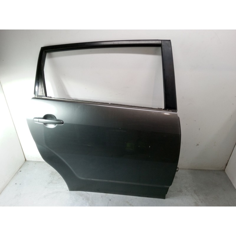 Recambio de puerta trasera derecha para toyota corolla verso (zer_, zze12_, r1_) 1.8 (znr11_) referencia OEM IAM 670040F010  