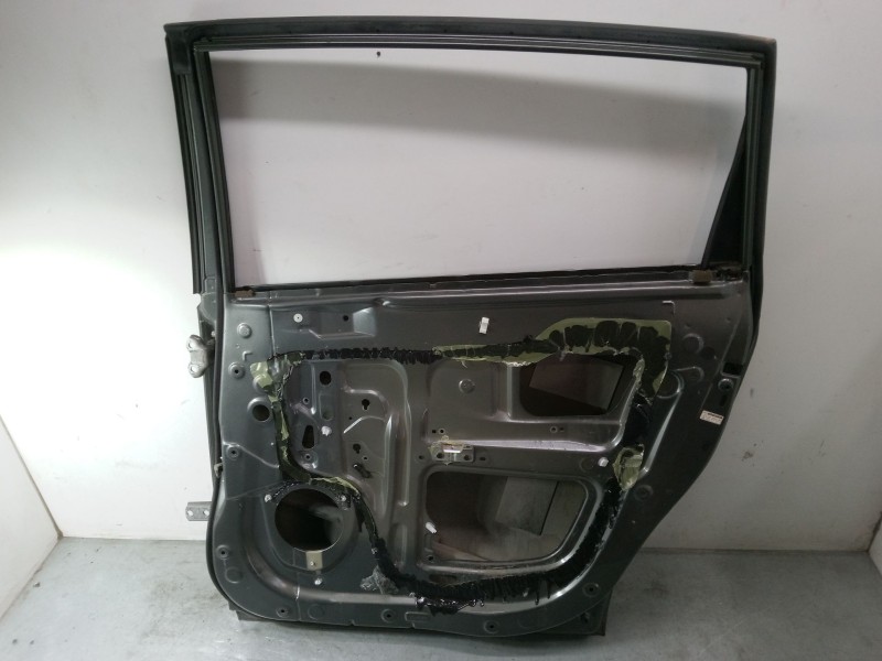 Recambio de puerta trasera derecha para toyota corolla verso (zer_, zze12_, r1_) 1.8 (znr11_) referencia OEM IAM 670040F010  