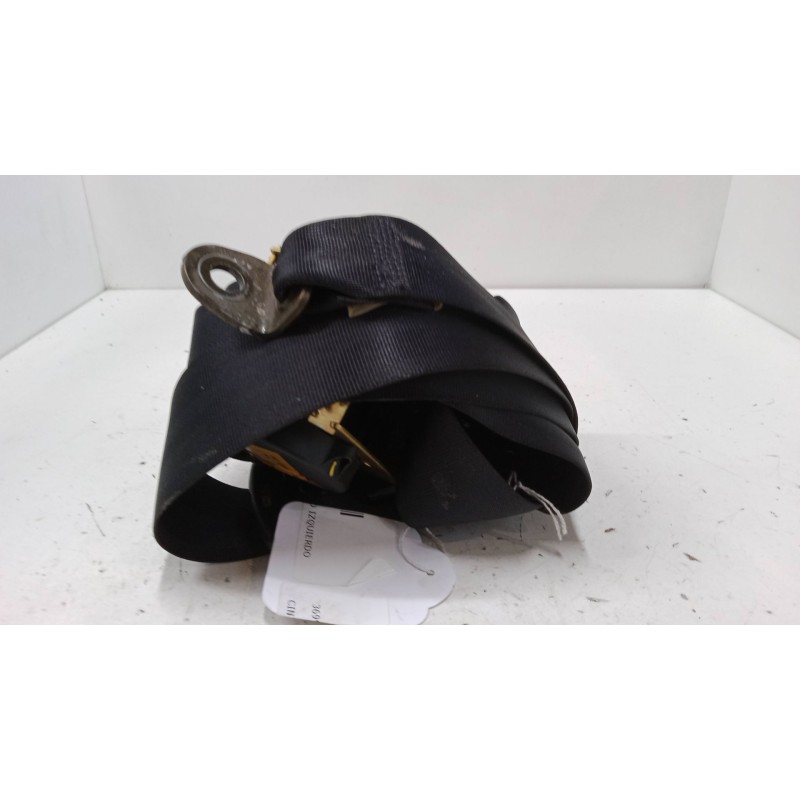 Recambio de cinturon seguridad trasero izquierdo para mazda 3 sedán (bk) 1.6 di turbo (bk12y) referencia OEM IAM   
