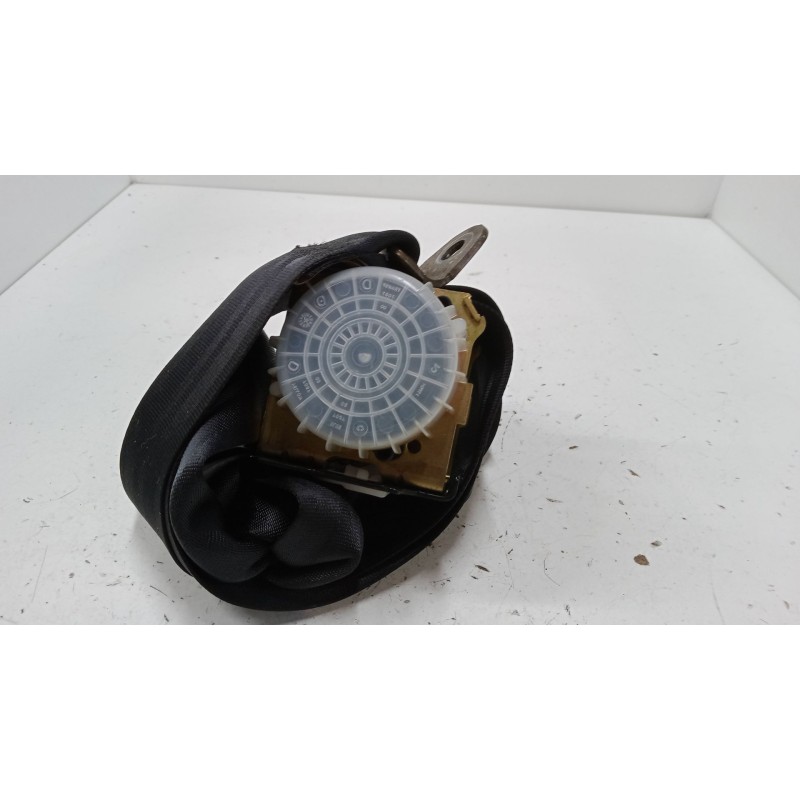 Recambio de cinturon seguridad trasero izquierdo para mazda 3 sedán (bk) 1.6 di turbo (bk12y) referencia OEM IAM   