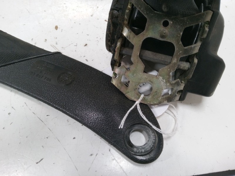 Recambio de cinturon seguridad trasero izquierdo para volkswagen golf 1.8 gl 19 rv - 2e referencia OEM IAM   