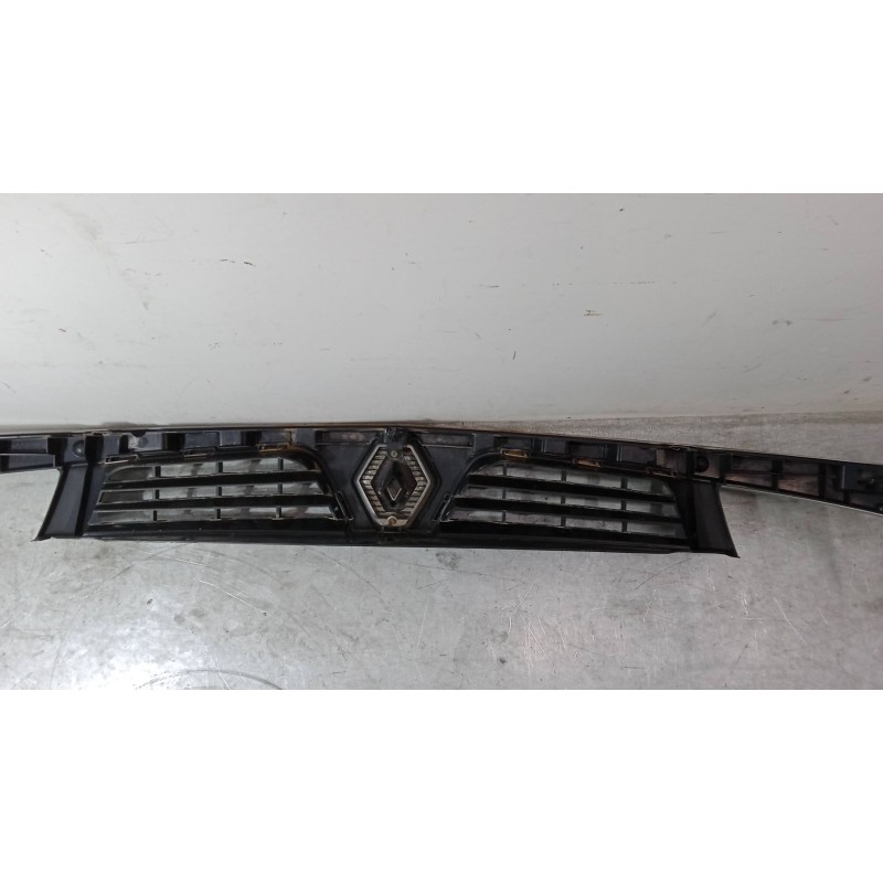 Recambio de rejillas capo para renault kangoo (kc0/1_) 1.2 16v (kc05, kc06, kc03, kc0t, kc0w, kc1d) referencia OEM IAM   