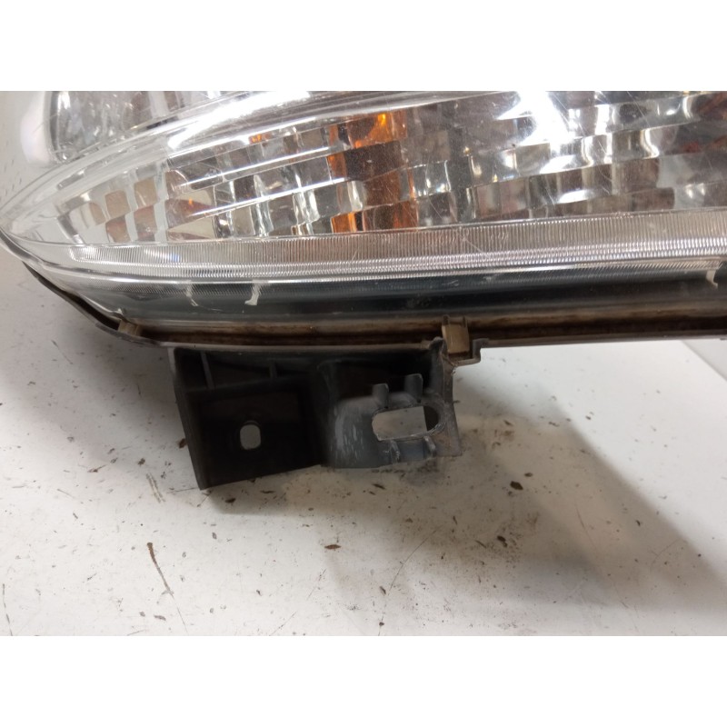Recambio de faro derecho para renault kangoo (kc0/1_) 1.2 16v (kc05, kc06, kc03, kc0t, kc0w, kc1d) referencia OEM IAM 8200236591