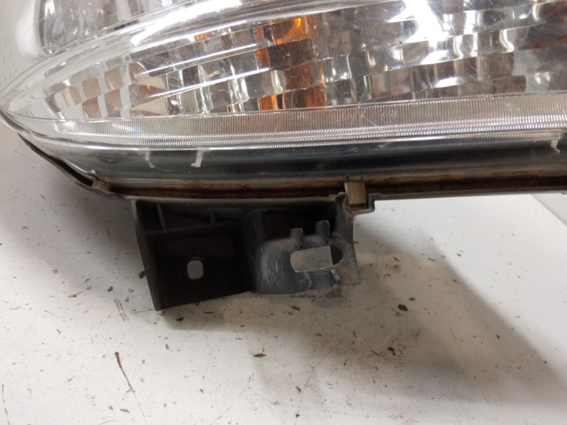 Recambio de faro derecho para renault kangoo (kc0/1_) 1.2 16v (kc05, kc06, kc03, kc0t, kc0w, kc1d) referencia OEM IAM 8200236591