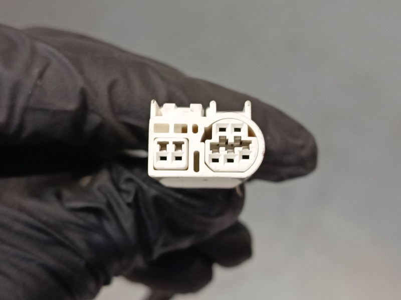 Recambio de retrovisor electrico derecho para toyota verso (_r2_) 1.6 (zgr20_) referencia OEM IAM   