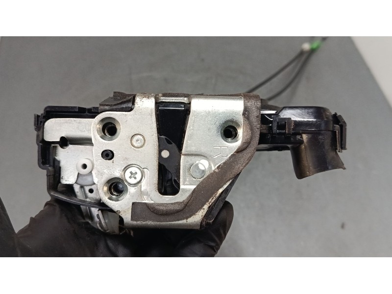 Recambio de cerradura puerta delantera derecha para toyota verso (_r2_) 1.6 (zgr20_) referencia OEM IAM   