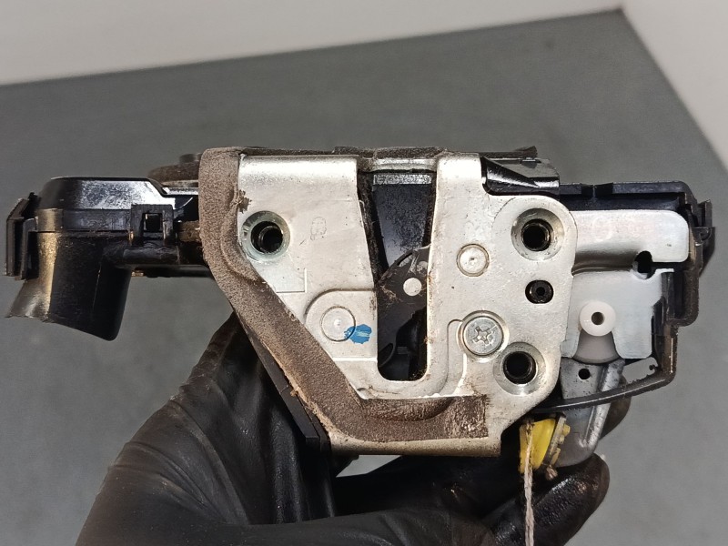 Recambio de cerradura puerta delantera izquierda para toyota verso (_r2_) 1.6 (zgr20_) referencia OEM IAM   