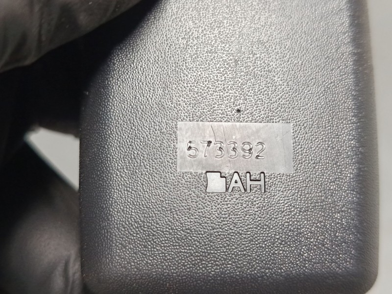 Recambio de anclaje cinturon delantero derecho para toyota verso (_r2_) 1.6 (zgr20_) referencia OEM IAM   