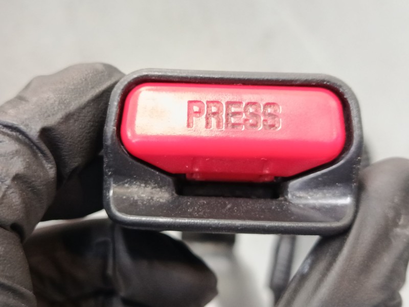 Recambio de anclaje cinturon delantero izquierdo para toyota verso (_r2_) 1.6 (zgr20_) referencia OEM IAM   