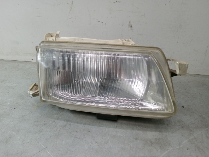 Recambio de faro izquierdo para opel astra f hatchback (t92) 1.6 i 16v (f08, m08, f68, m68) referencia OEM IAM   
