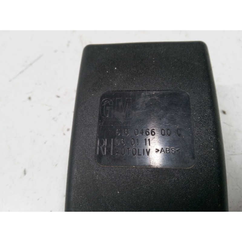 Recambio de anclaje cinturon delantero derecho para opel corsa d (s07) 1.2 (l08, l68) referencia OEM IAM   