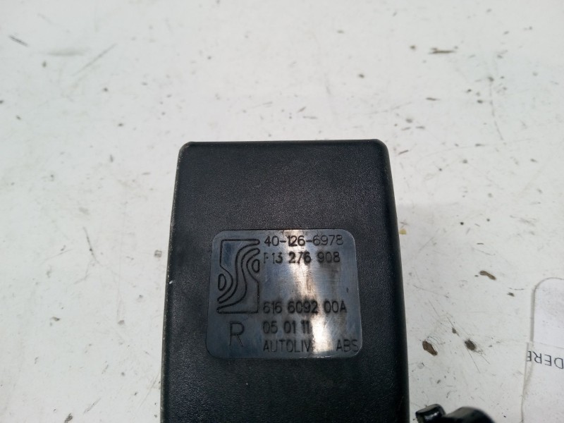 Recambio de anclaje cinturon trasero derecho para opel corsa d (s07) 1.2 (l08, l68) referencia OEM IAM   