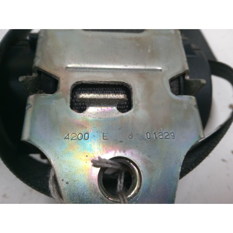 Recambio de cinturon seguridad delantero derecho para opel corsa d (s07) 1.2 (l08, l68) referencia OEM IAM   