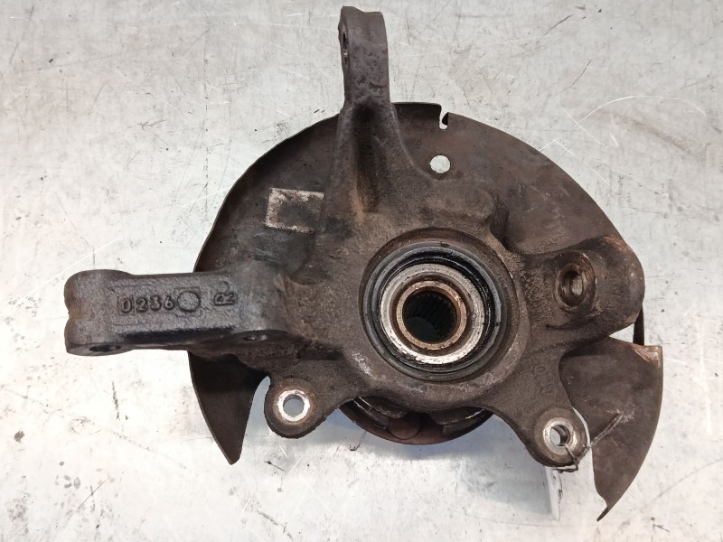 Recambio de mangueta delantera derecha para nissan almera i hatchback (n15) 1.4 referencia OEM IAM   