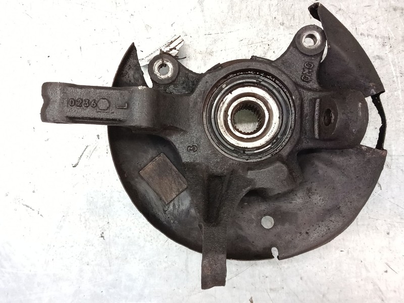 Recambio de mangueta delantera izquierda para nissan almera i hatchback (n15) 1.4 referencia OEM IAM   