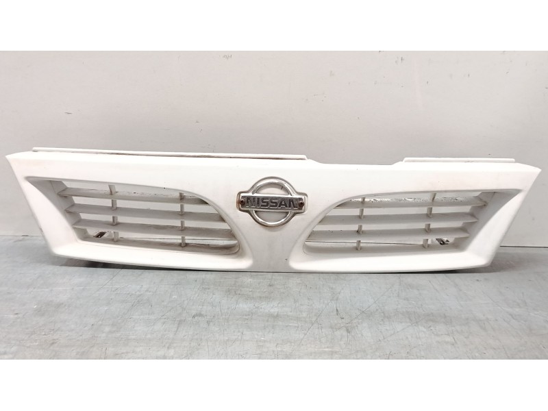 Recambio de rejillas capo para nissan almera i hatchback (n15) 1.4 referencia OEM IAM   