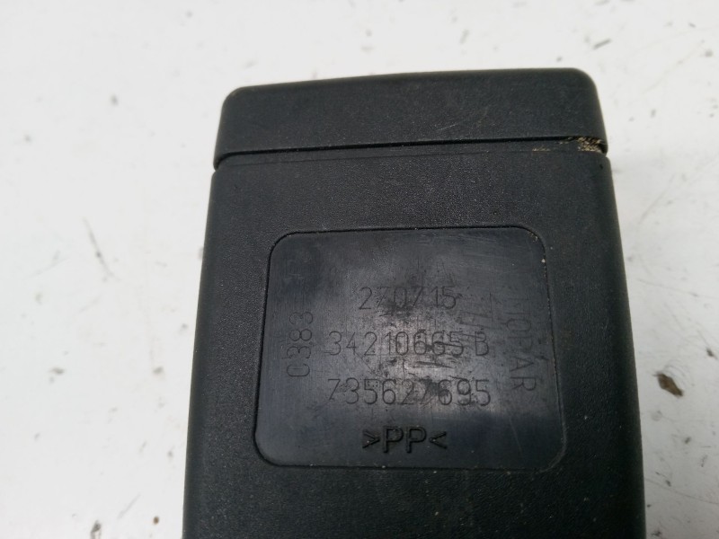 Recambio de anclaje cinturon trasero derecho para fiat 500x (334_) 1.3 d multijet (334axh1a) referencia OEM IAM   