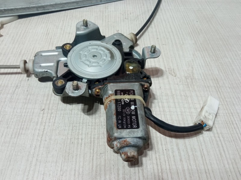 Recambio de elevalunas electrico trasero izquierdo para hyundai matrix (fc) 1.5 crdi referencia OEM IAM 9881-17200  