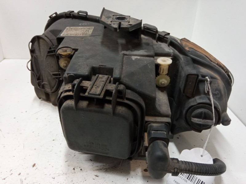 Recambio de faro derecho para audi a3 (8p1) 2.0 tdi 16v referencia OEM IAM 8P0941004K  