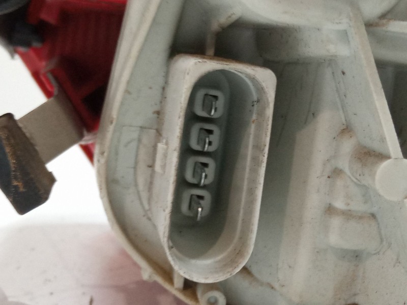 Recambio de piloto trasero izquierdo para audi a3 (8p1) 2.0 tdi 16v referencia OEM IAM 8P0945095  