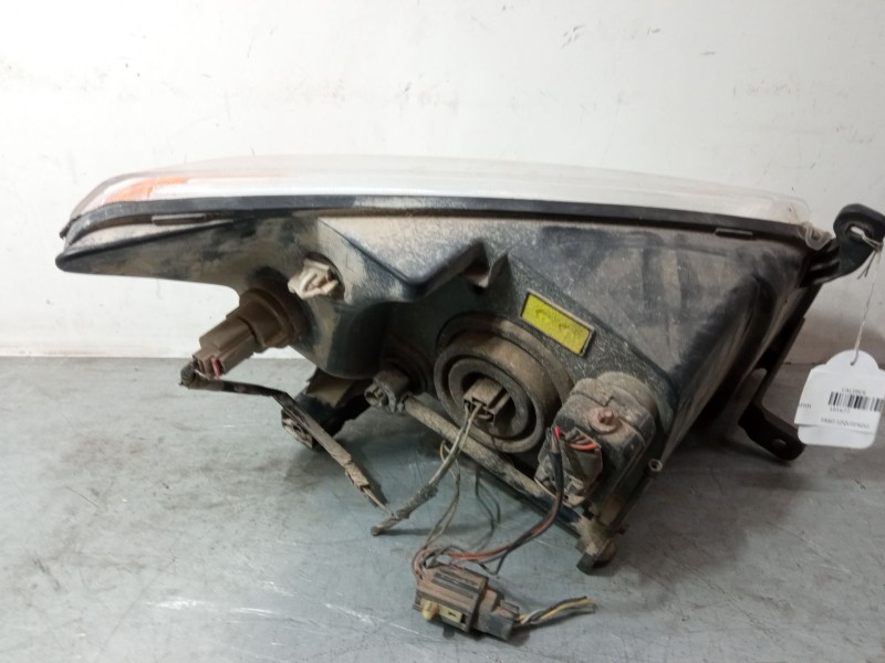 Recambio de faro izquierdo para dodge caliber 2.0 crd referencia OEM IAM UPMD55GF10  