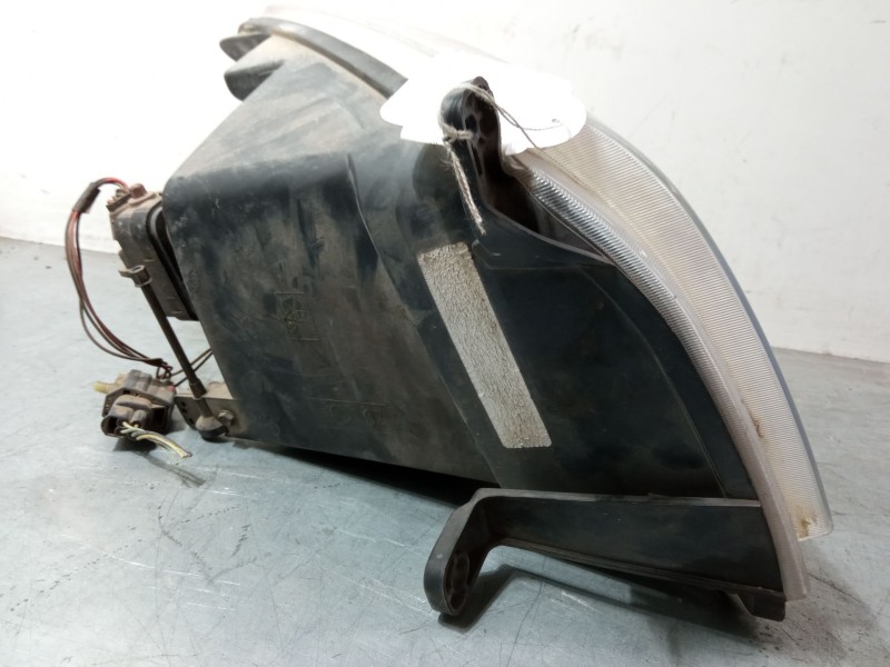 Recambio de faro izquierdo para dodge caliber 2.0 crd referencia OEM IAM UPMD55GF10  