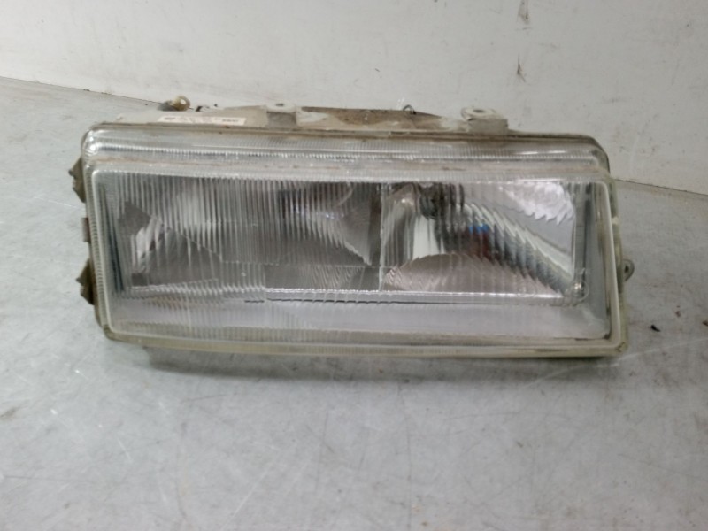 Recambio de faro derecho para seat toledo i (1l2) 1.9 td referencia OEM IAM 1l0941006  