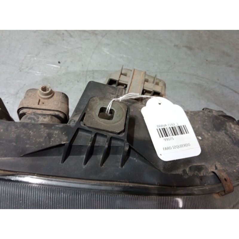 Recambio de faro izquierdo para fiat brava (182_) 1.9 td 75 s (182.bf) referencia OEM IAM 46523123  