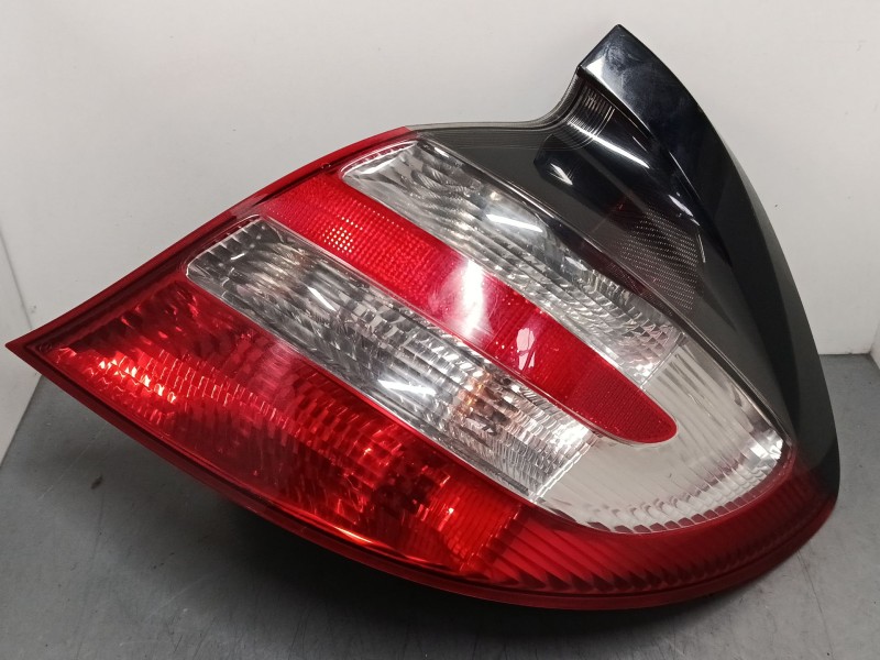 Recambio de piloto trasero derecho para mercedes-benz clase c coupé (cl203) c 220 cdi (203.708) referencia OEM IAM A2038201077  