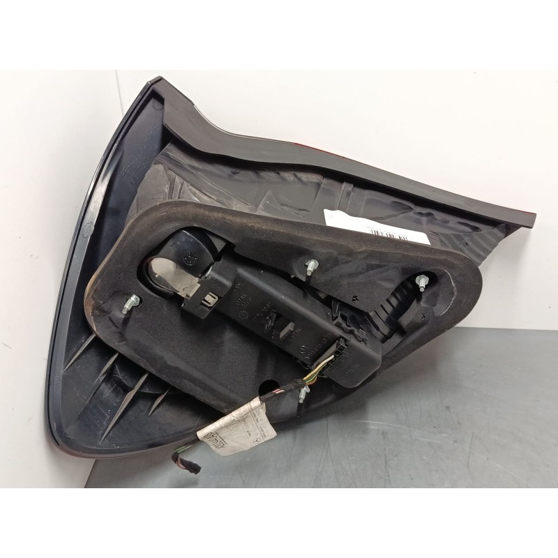 Recambio de piloto trasero derecho para mercedes-benz clase c coupé (cl203) c 220 cdi (203.708) referencia OEM IAM A2038201077  