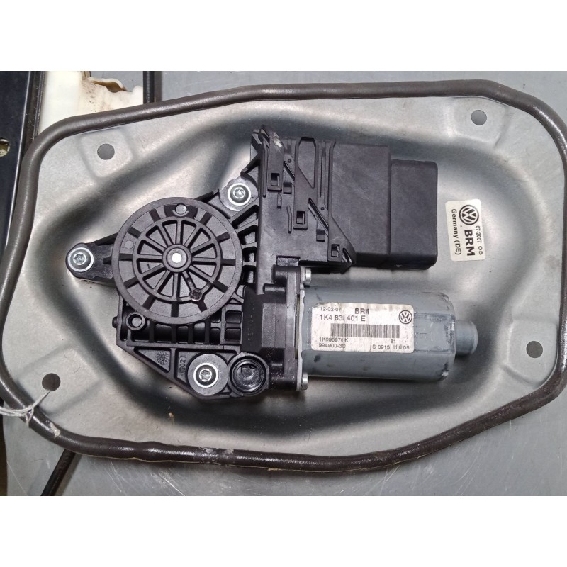 Recambio de elevalunas electrico trasero izquierdo para volkswagen golf v (1k1) 1.9 tdi referencia OEM IAM 1K4839461A  