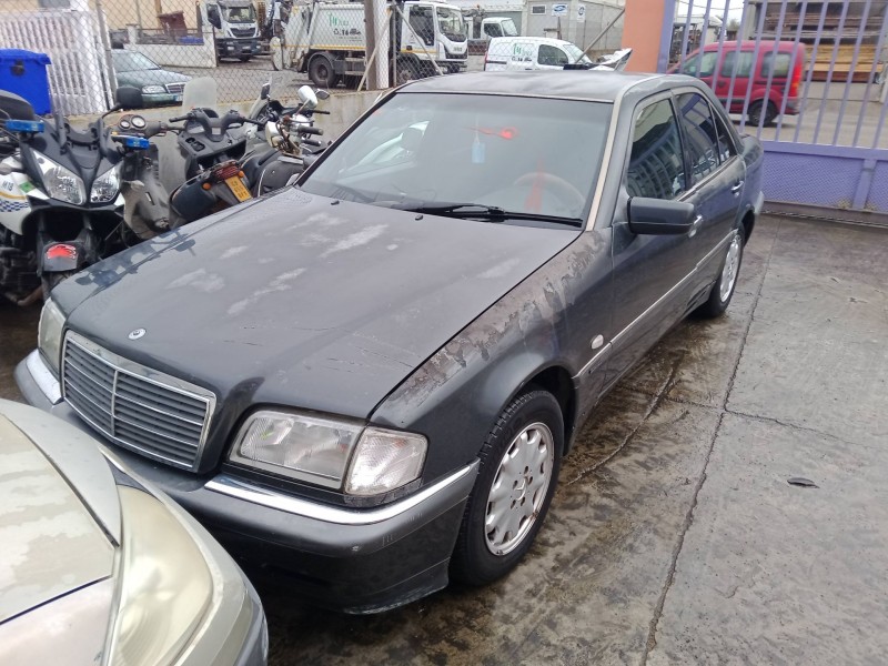 mercedes-benz clase c (w202) del año 2000