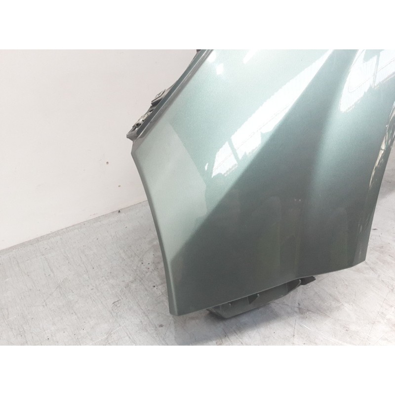 Recambio de aleta delantera izquierda para renault scénic ii (jm0/1_) 1.5 dci (jm02, jm13) referencia OEM IAM 8200020568G  