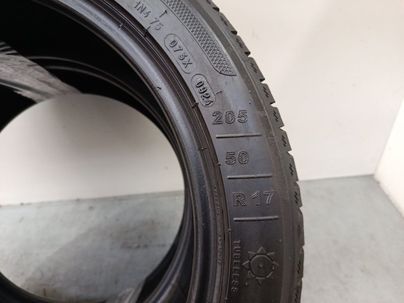 Recambio de neumaticos 205/50 r17 93w para renault megane iii hatchback (bz0/1_, b3_) 1.5 dci referencia OEM IAM   