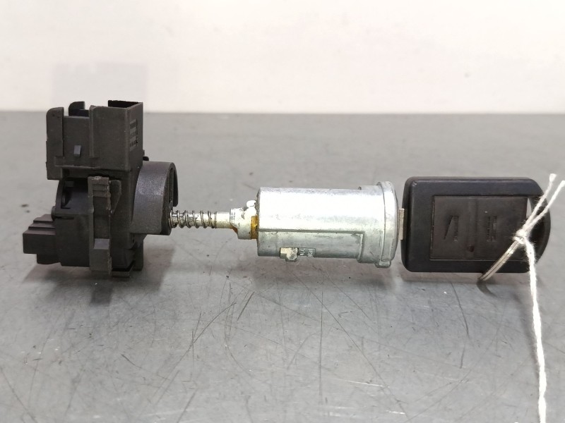 Recambio de clausor para opel corsa c (x01) 1.2 (f08, f68) referencia OEM IAM 09146299  