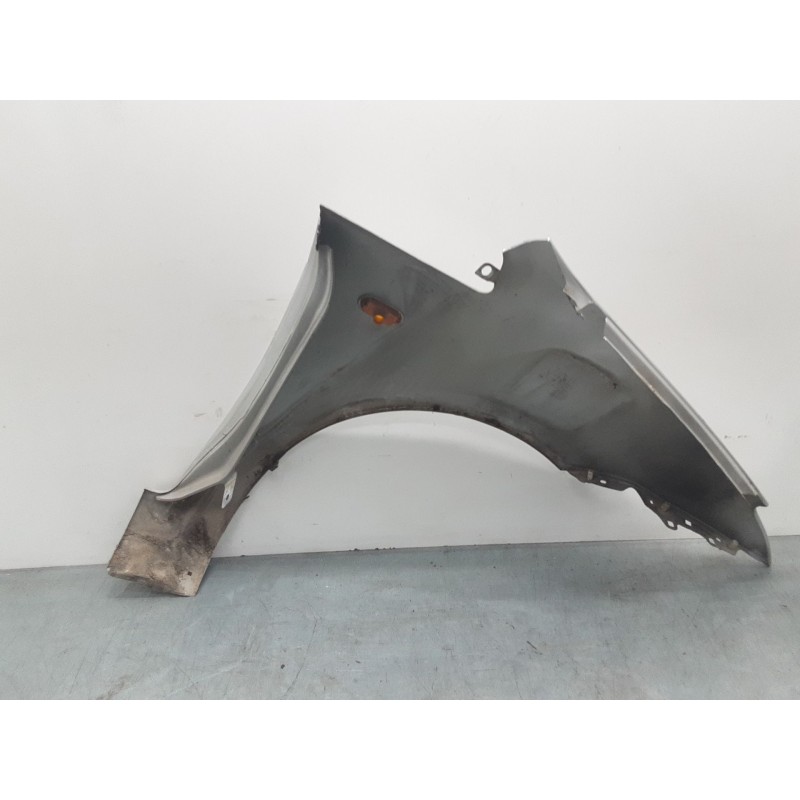 Recambio de aleta delantera izquierda para ford focus c-max (dm2) 1.6 tdci referencia OEM IAM 3M51R16571AB  