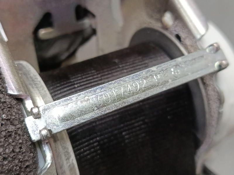 Recambio de cinturon seguridad trasero derecho para peugeot 3008 i monospace (0u_) 2.0 hdi referencia OEM IAM 8975HY  