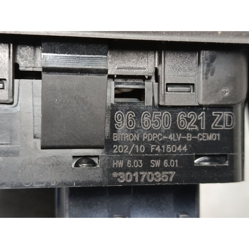 Recambio de mando elevalunas delantero izquierdo para peugeot 3008 i monospace (0u_) 2.0 hdi referencia OEM IAM 96650621ZD  