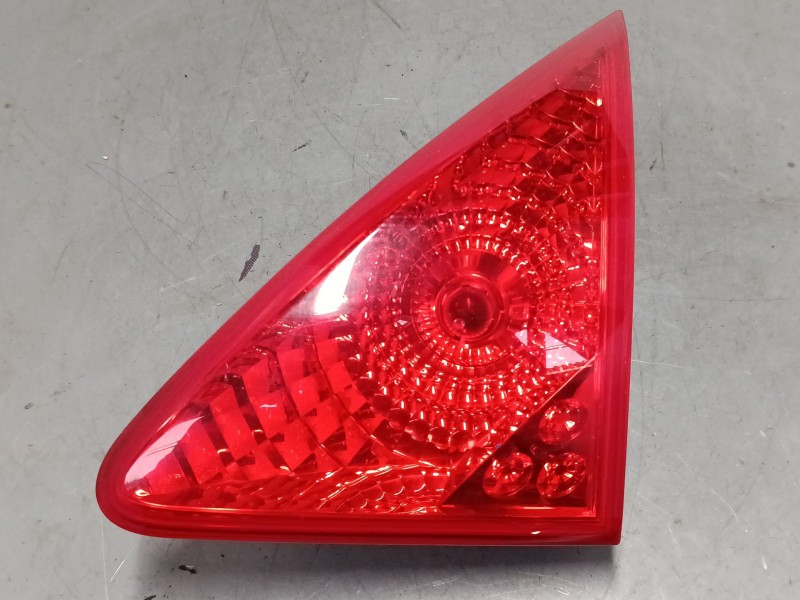 Recambio de piloto trasero derecho interior para peugeot 3008 i monospace (0u_) 2.0 hdi referencia OEM IAM 9683460980  