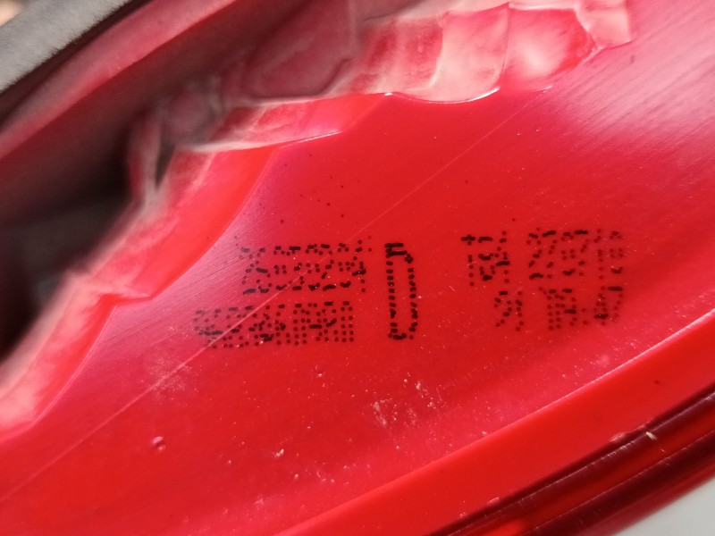 Recambio de piloto trasero derecho interior para peugeot 3008 i monospace (0u_) 2.0 hdi referencia OEM IAM 9683460980  