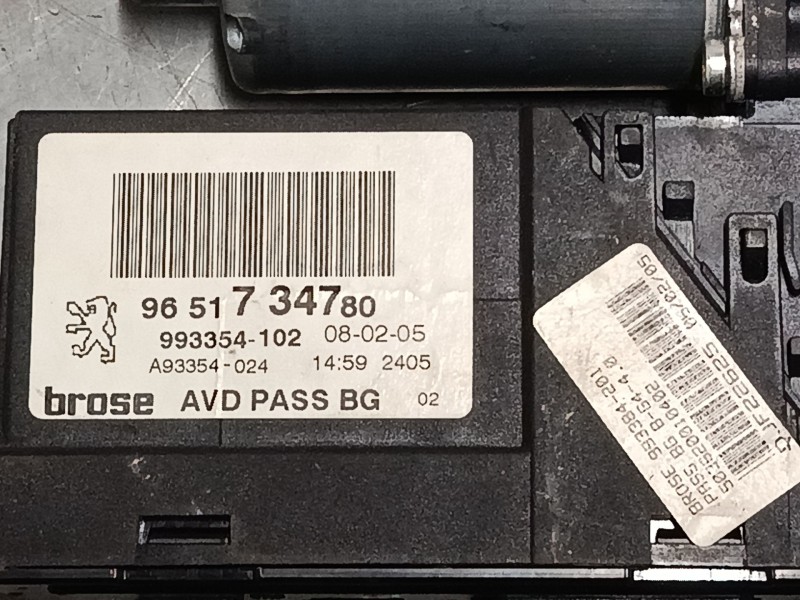 Recambio de motor elevaluna delantero derecho para peugeot 307 cc (3b) 2.0 16v referencia OEM IAM   