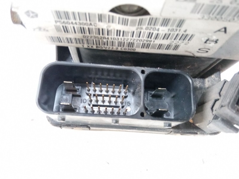 Recambio de abs para jeep grand cherokee ii (wj, wg) 2.7 crd 4x4 referencia OEM IAM P56044300AC 25020407903 56041821AA