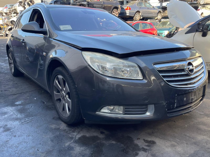 opel insignia a sports tourer (g09) del año 2009