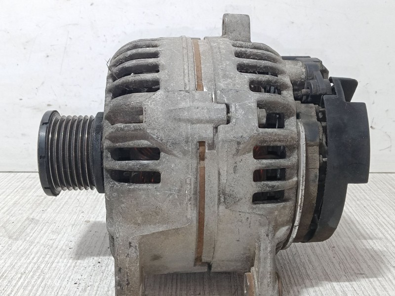 Recambio de alternador para renault laguna ii (bg0/1_) 1.9 dci (bg1a, bg1w, bg0g) referencia OEM IAM 8200251006  