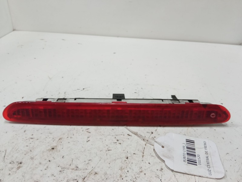 Recambio de luz central de freno para fiat punto (199_) 1.3 d multijet referencia OEM IAM 51722247  