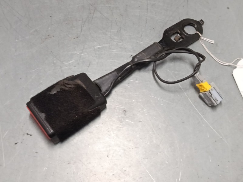 Recambio de anclaje cinturon delantero izquierdo para peugeot 2008 i (cu_) 1.6 hdi referencia OEM IAM   